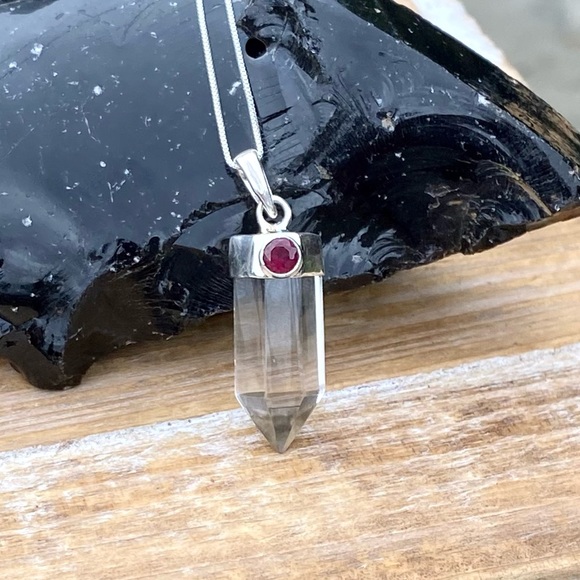 White Quartz & Garnet Necklace - Picture 8 of 16